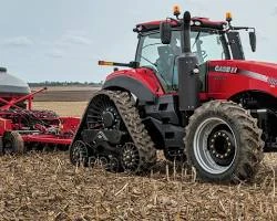 Case IH Magnum Rowtrac tractor